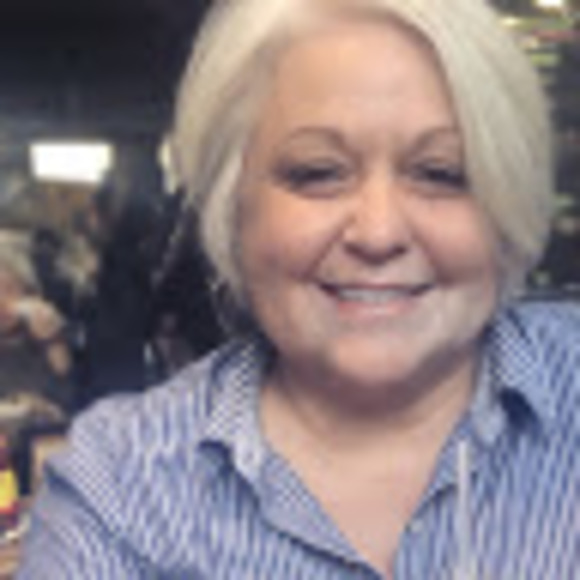 Meet your Posher, Felicia - Picture 1 of 1